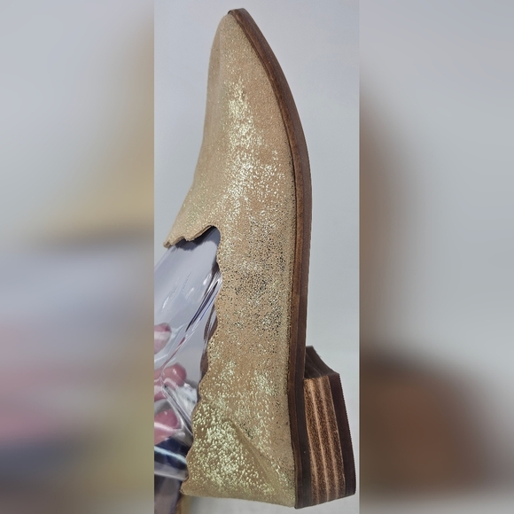 Lucky Brand Chaslie Leather Scalloped Gold Tan Metallic Slip On Loafers Size 8.5 - Picture 9 of 13